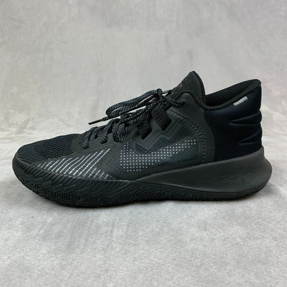 Nike Mens Shoes 8.5 Black Kyrie Flytrap V Basketball Irving Athletic CZ4100-004